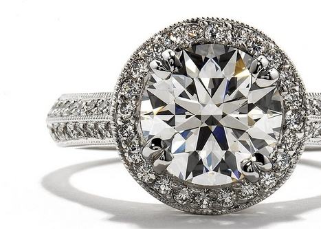 在东莞典当行一万元的钻石可以典当多少钱？